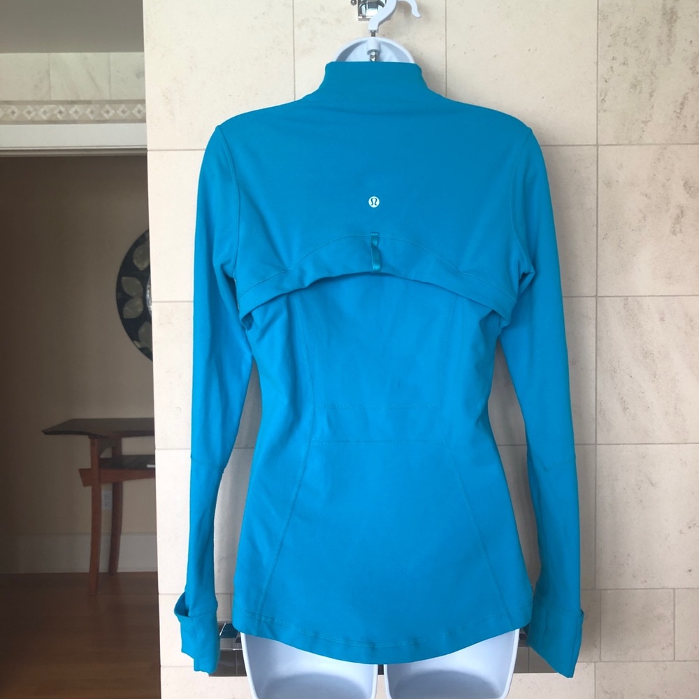 (SOLD) Lululemon Blue Define Jacket size 8 - Picture 2 of 6